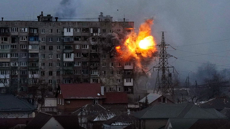 20 Days in Mariupol backdrop 3
