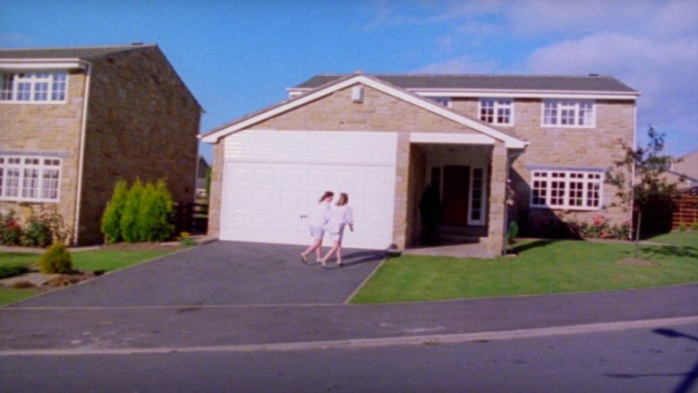 Rita, Sue and Bob Too backdrop 9