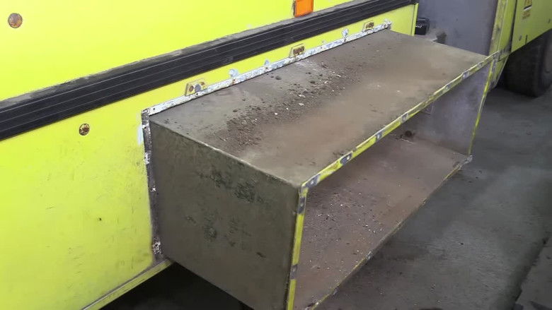 The Escargot - RV/Camper Car Transporter Conversion - Part 6