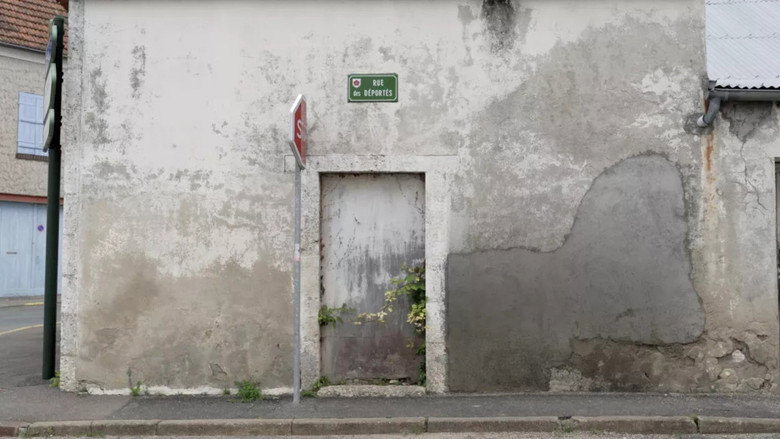 On n'oubliera pas, Beaune-la-Rolande 1942 backdrop 2