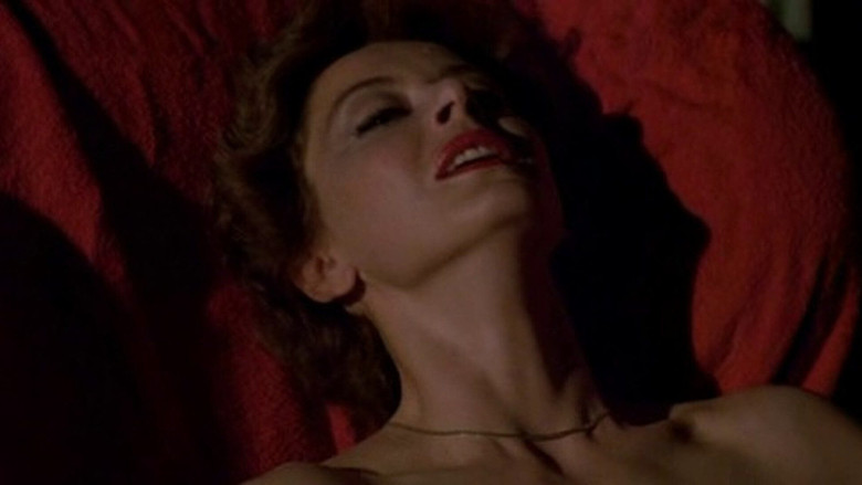 Scandalous Gilda backdrop 3