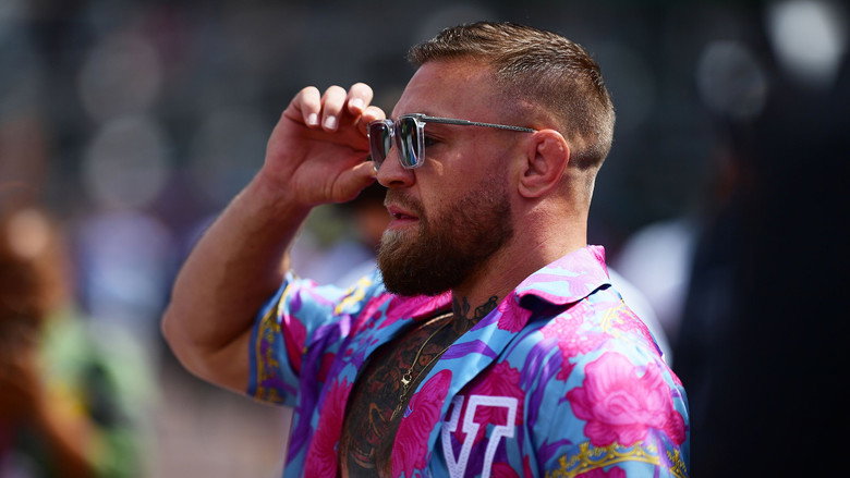 McGREGOR FOREVER backdrop 3