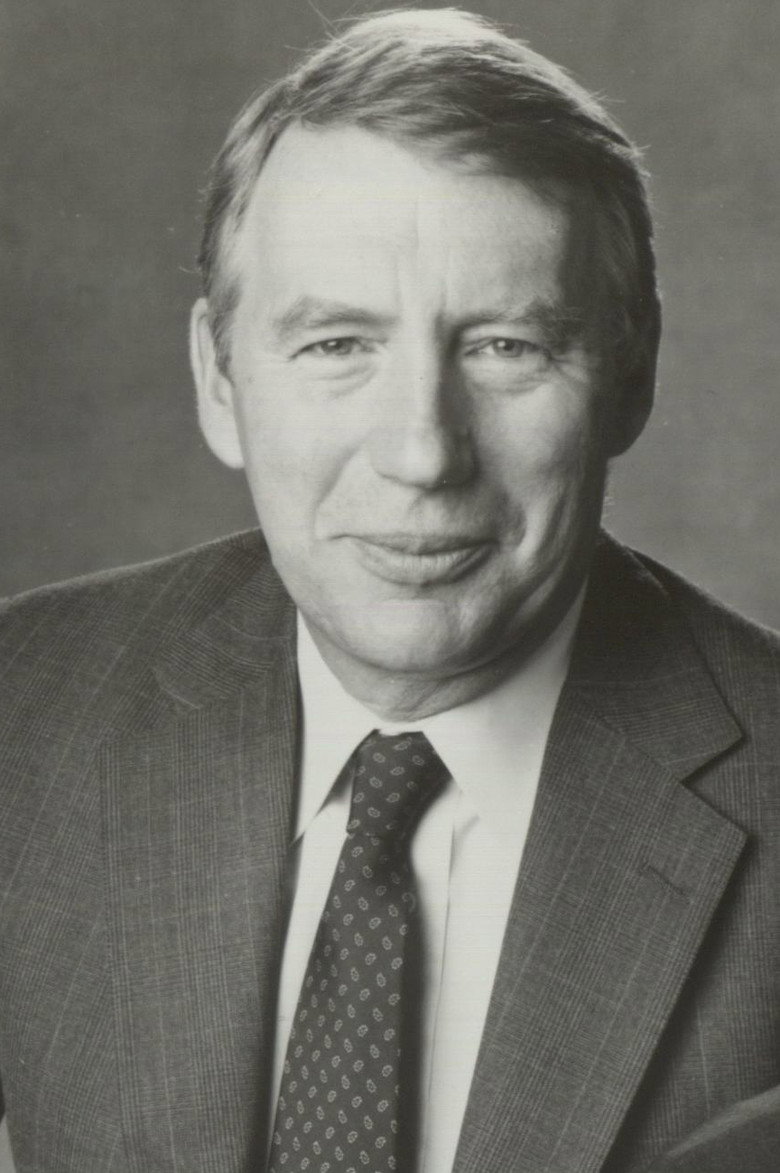 Robert MacNeil