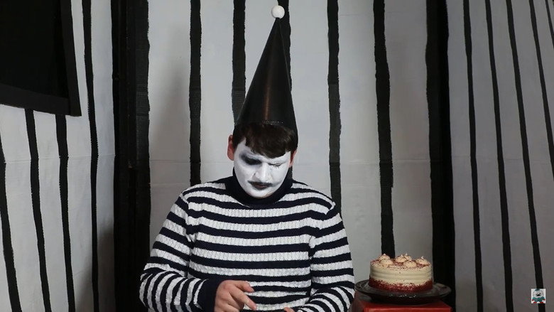 A Dunces Burden backdrop 5