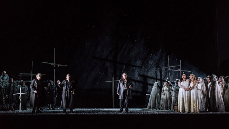 Royal Opera House: Il Trovatore backdrop 3