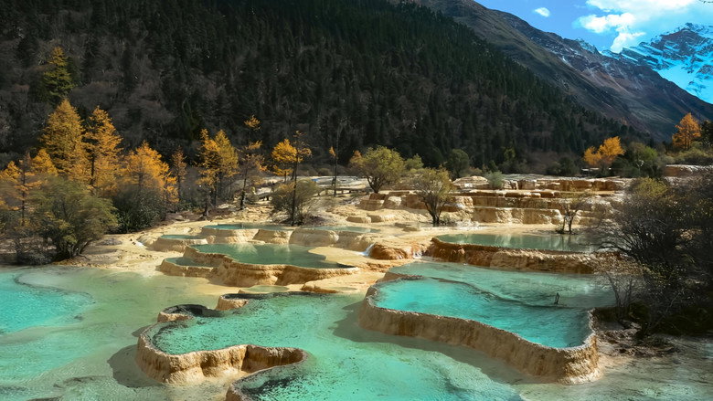 China: Huanglong — The Valley of Emerald Ponds