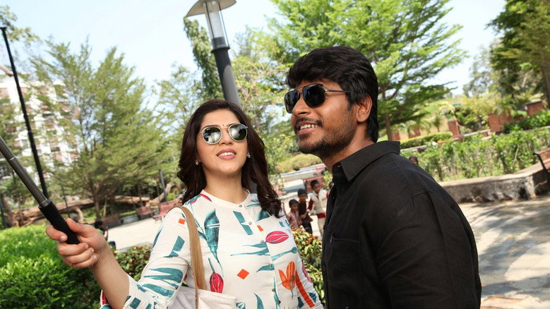 Nenjil Thunivirunthal backdrop 4
