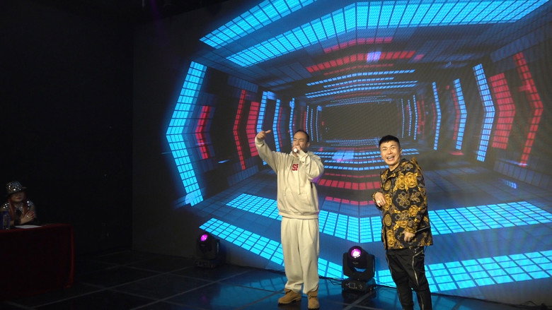 I Am Internet Singer backdrop 2