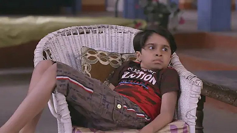 Rajesh convinces Amma for going to Shimla - Happu Ki Ultan Paltan