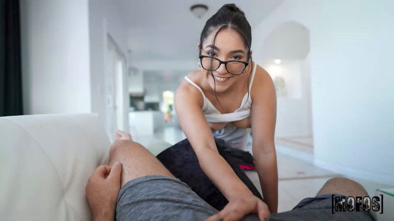 Stretching My Girlfriend's Pussy 39