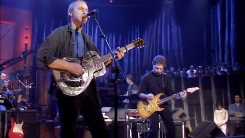 Mark Knopfler: A Night in London backdrop 3