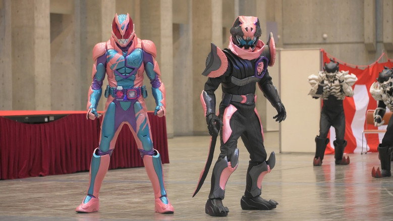 Kamen Rider Revice backdrop 4
