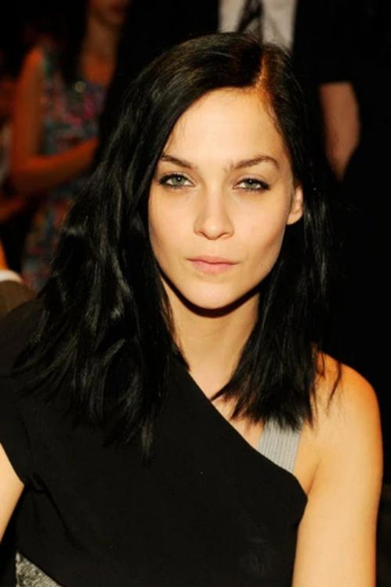 Leigh Lezark