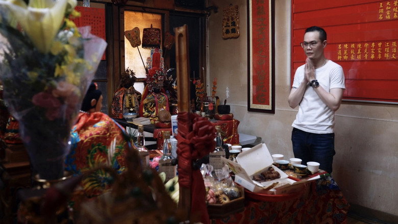 Triads: The Chinese Mafia Conquering the World backdrop 9