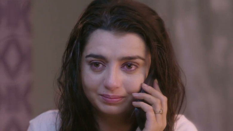 Paakhi Arrives Home Drunk