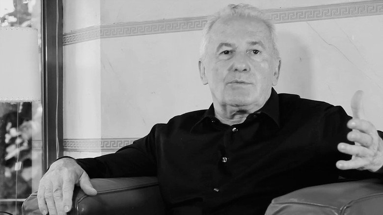 Víctor Manuel: el abuelo Víctor backdrop 1