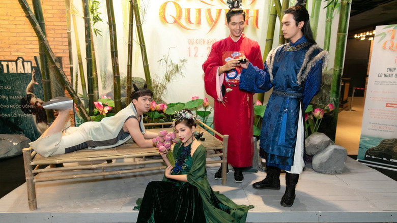 Trạng Quỳnh backdrop 3