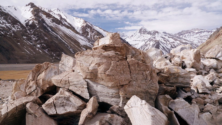 The Cordillera of Dreams backdrop 3
