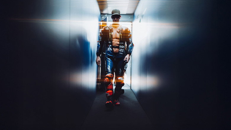 Intérieur Sport : Fabio Quartararo - Obsession(s) backdrop 1