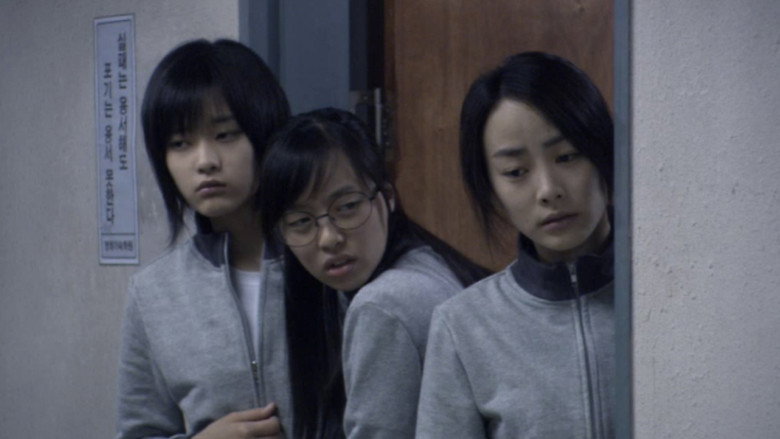 4 Horror Tales: Roommates backdrop 3