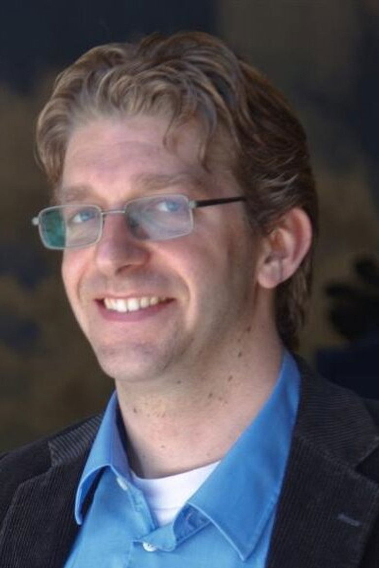 Travis Kerr portrait image