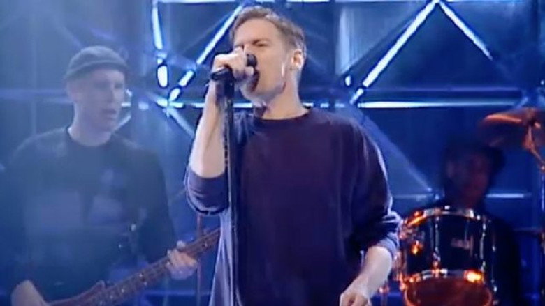 Top of the Pops S30E43 still