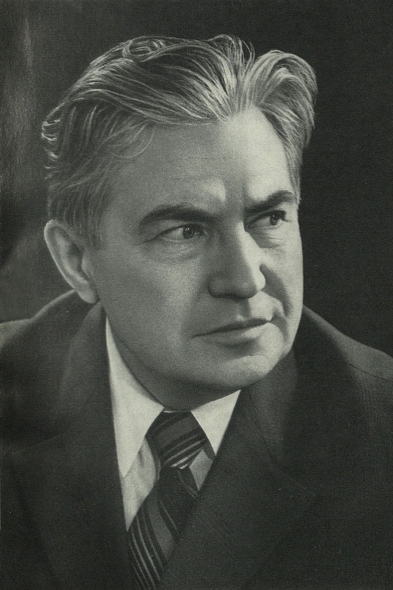 Mikhail Kolesnikov portrait image