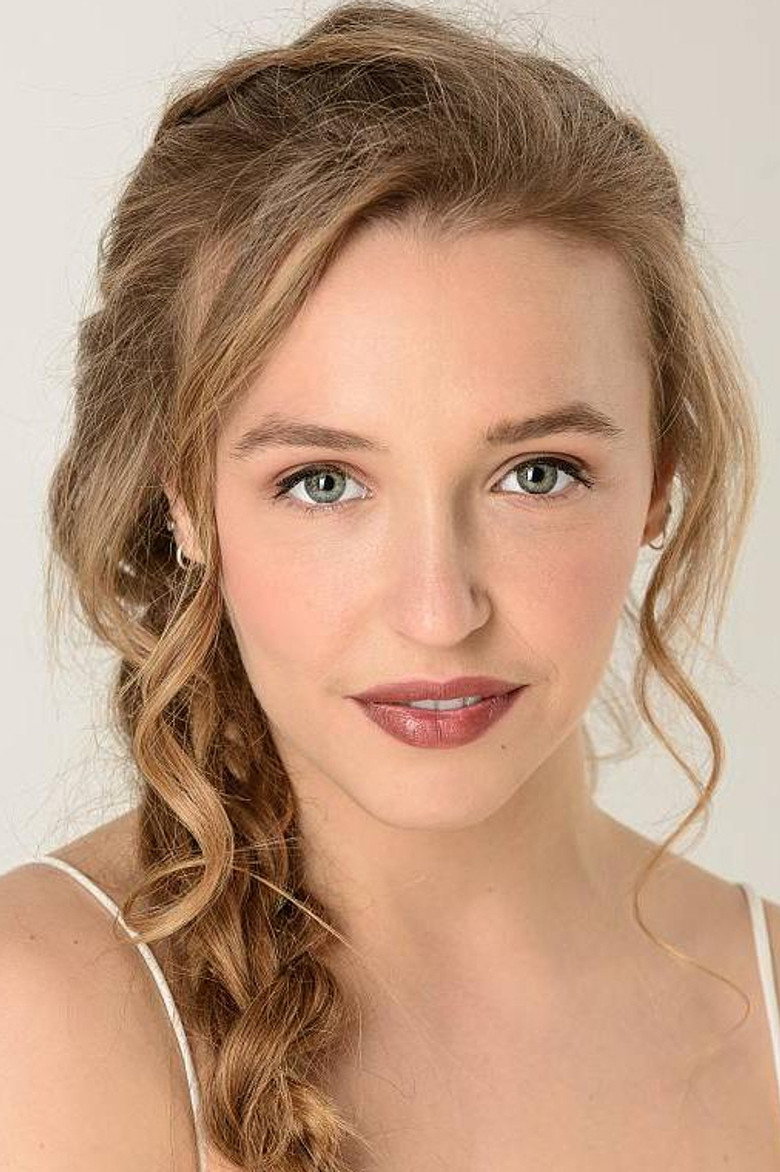 Diana Grytsailo portrait