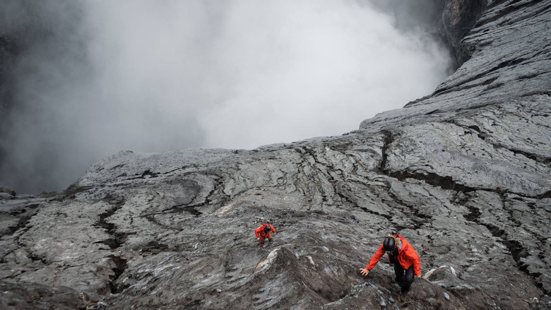 Still image for Chasseurs de volcans season 1 episode 3: Episode 3