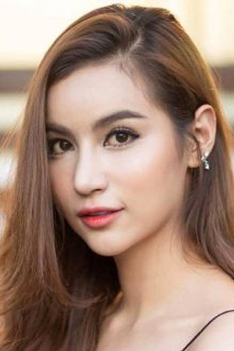 Eve Chayanit Boonsopit portrait