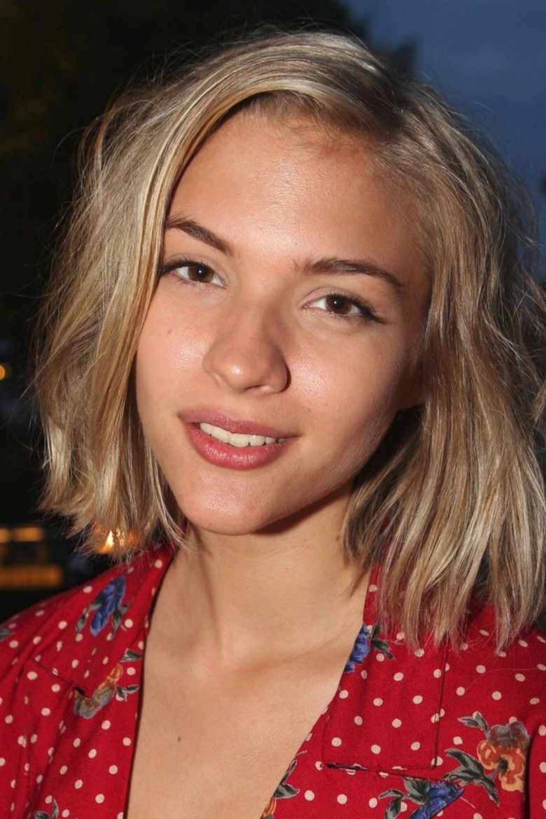 Tove Styrke portrait image