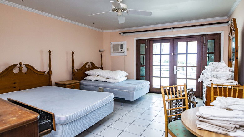 Island of Bryan backdrop 14