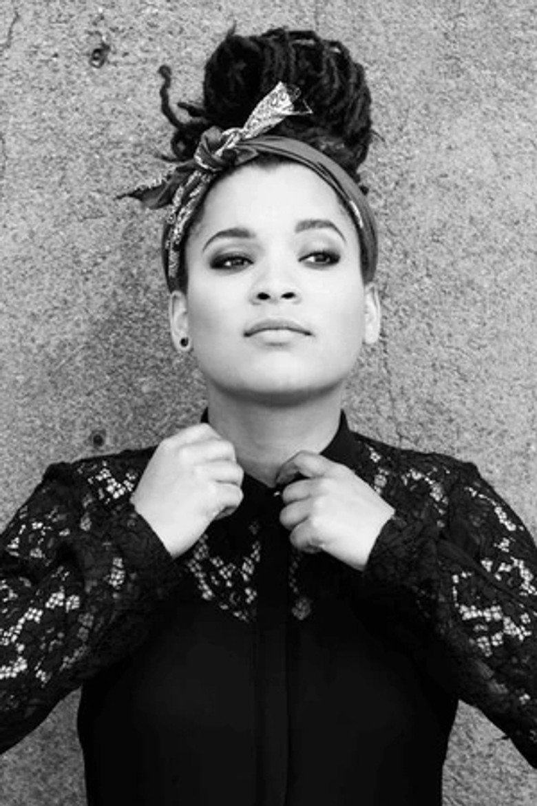 Julia Zahra portrait
