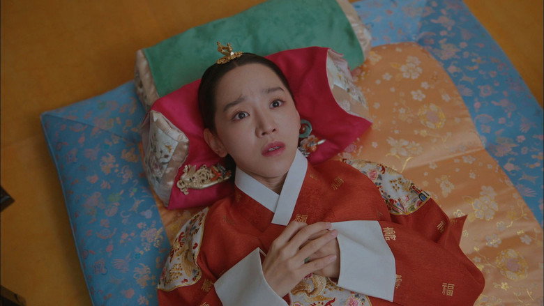 Still from Mr. Queen - Season 1 Episode 11