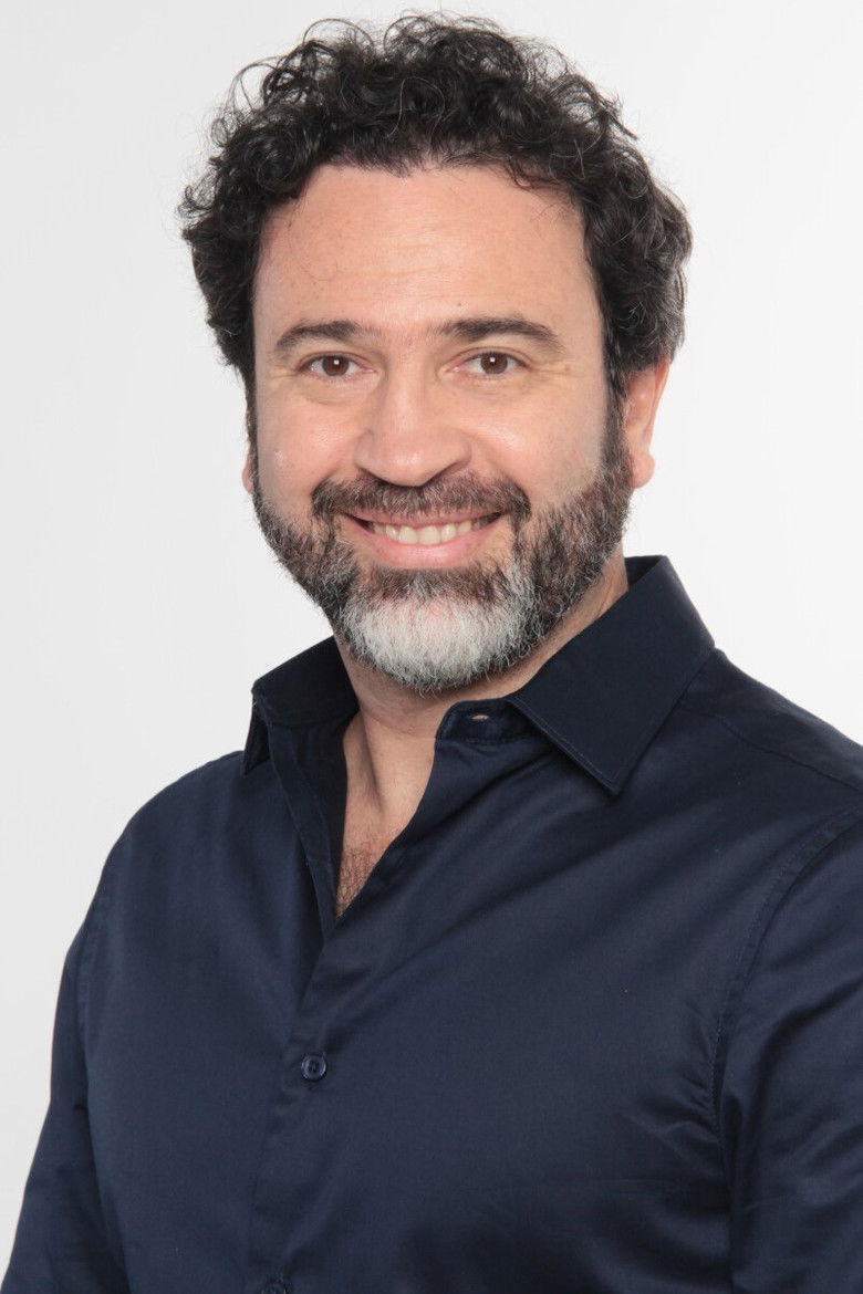 Marcos Machado portrait image