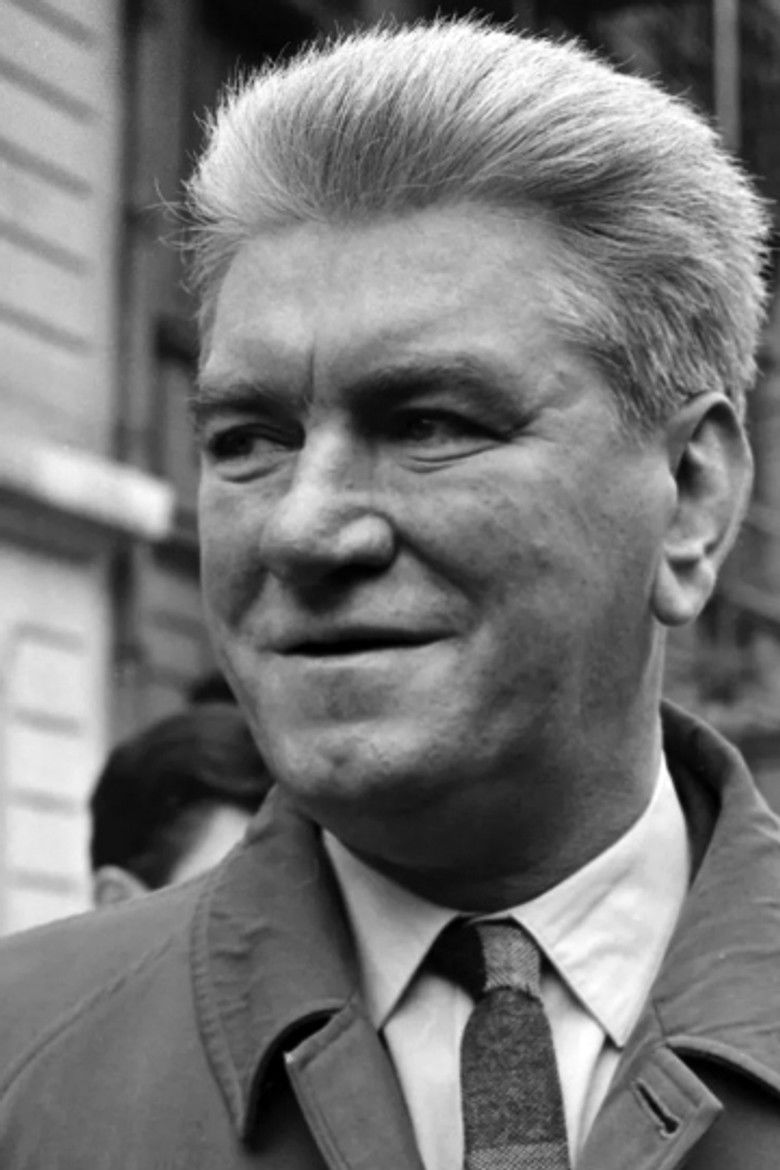 Kléber Haedens portrait image