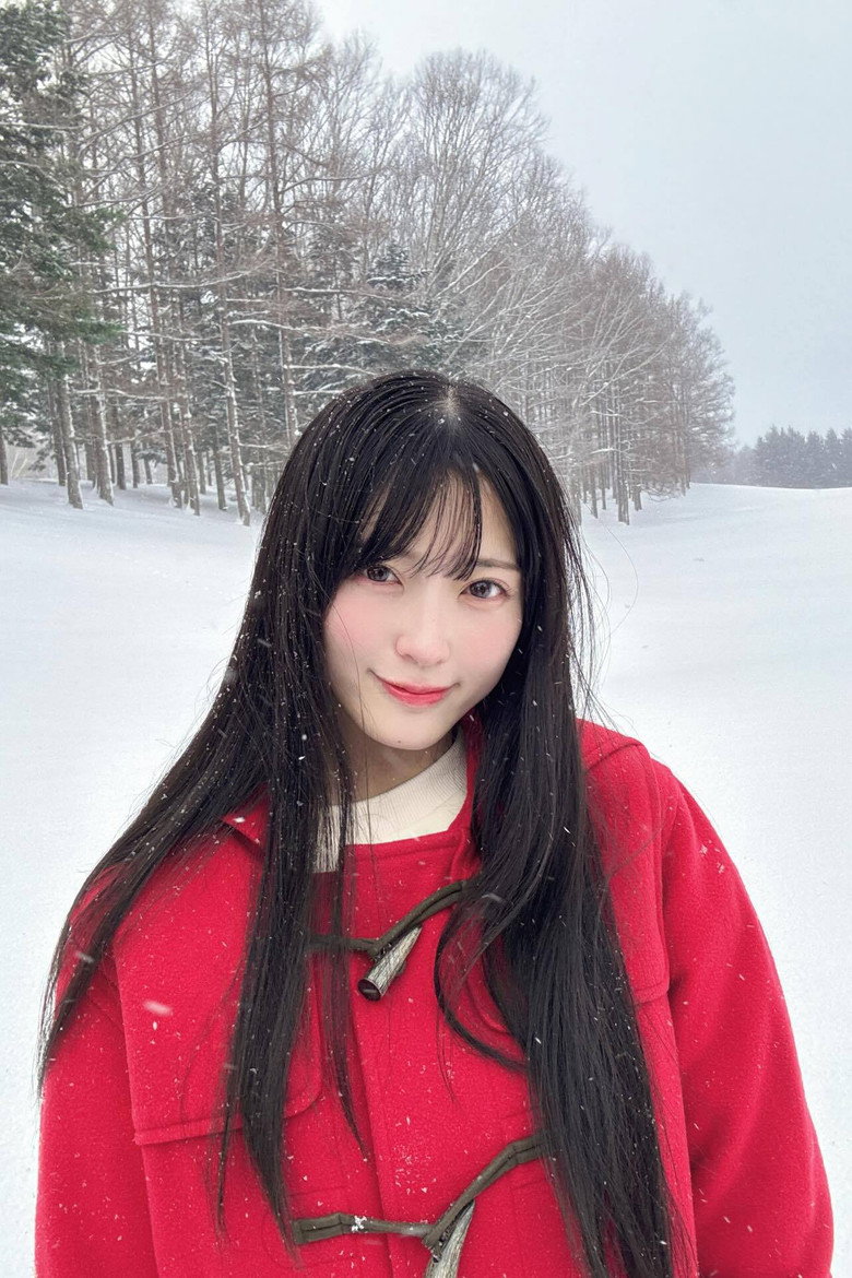 Airi Sato photo