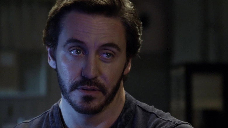 Still from V: Los visitantes - Temporada 2 Episodio 9