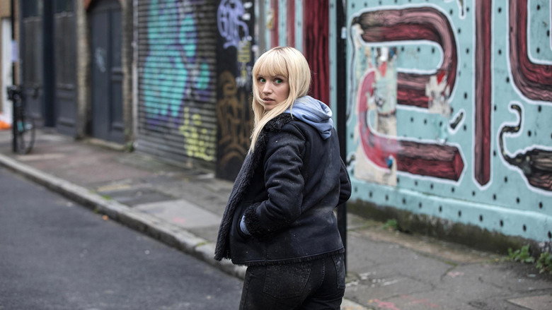 Still from Humans - ซีซัน 3 ตอน 1