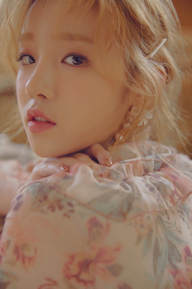 Song Yuqi photo