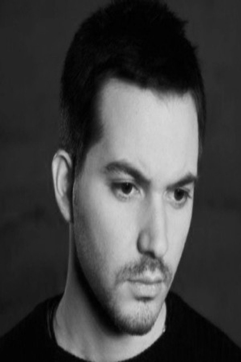 Ömür Cedimağar photo 2