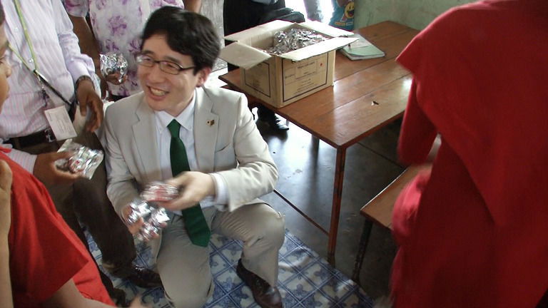 Still image for RISING season 1 episode 6: Saving the World with Euglena Still image for RISING season 1 episode 6: Saving the World with Euglena