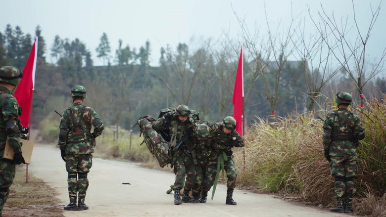 Still image for The Glory of Youth season 1 episode 11: Xia Zhuo and others persevere to the finish line