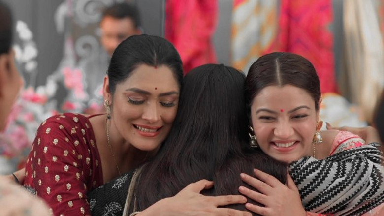 Kajal and Manisha's ruse
