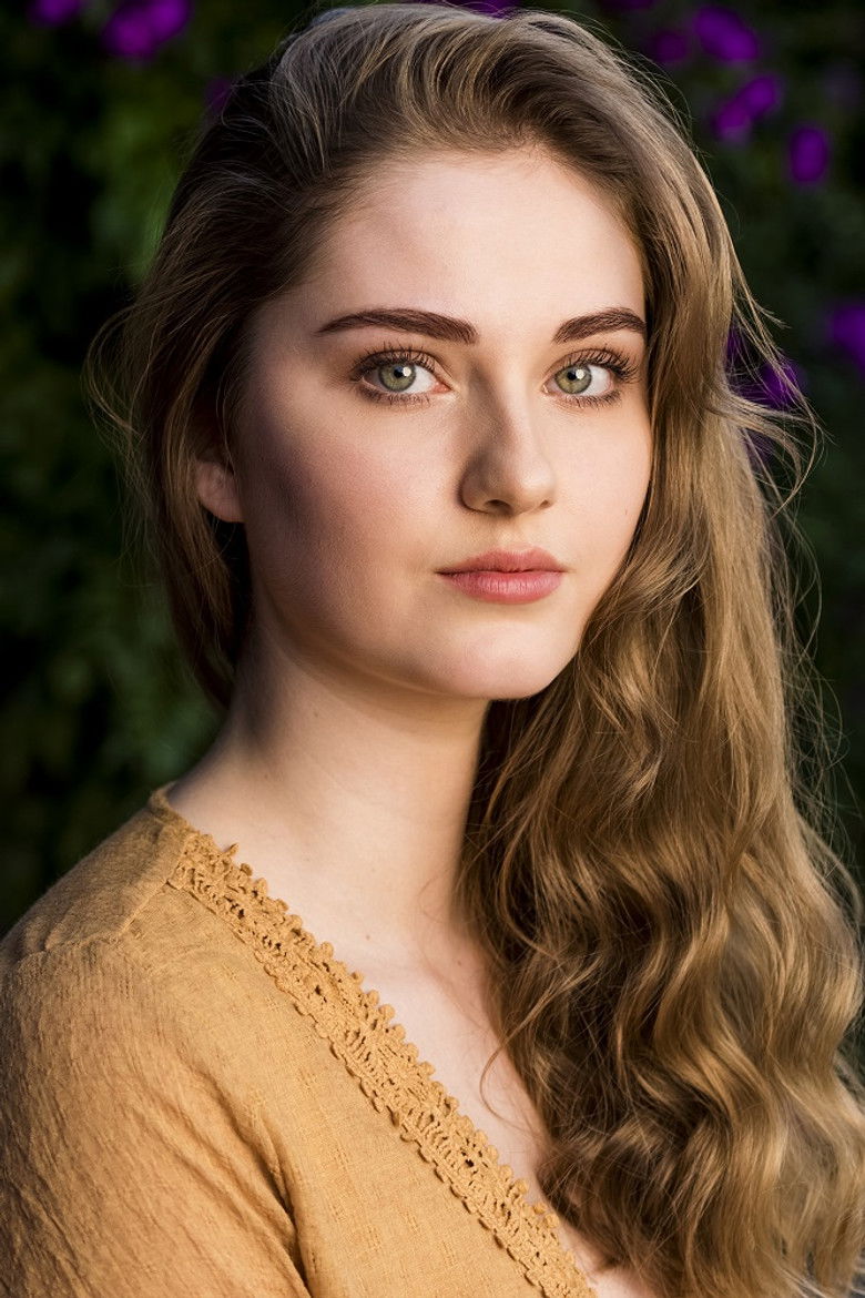 Rylee Mackintosh portrait image