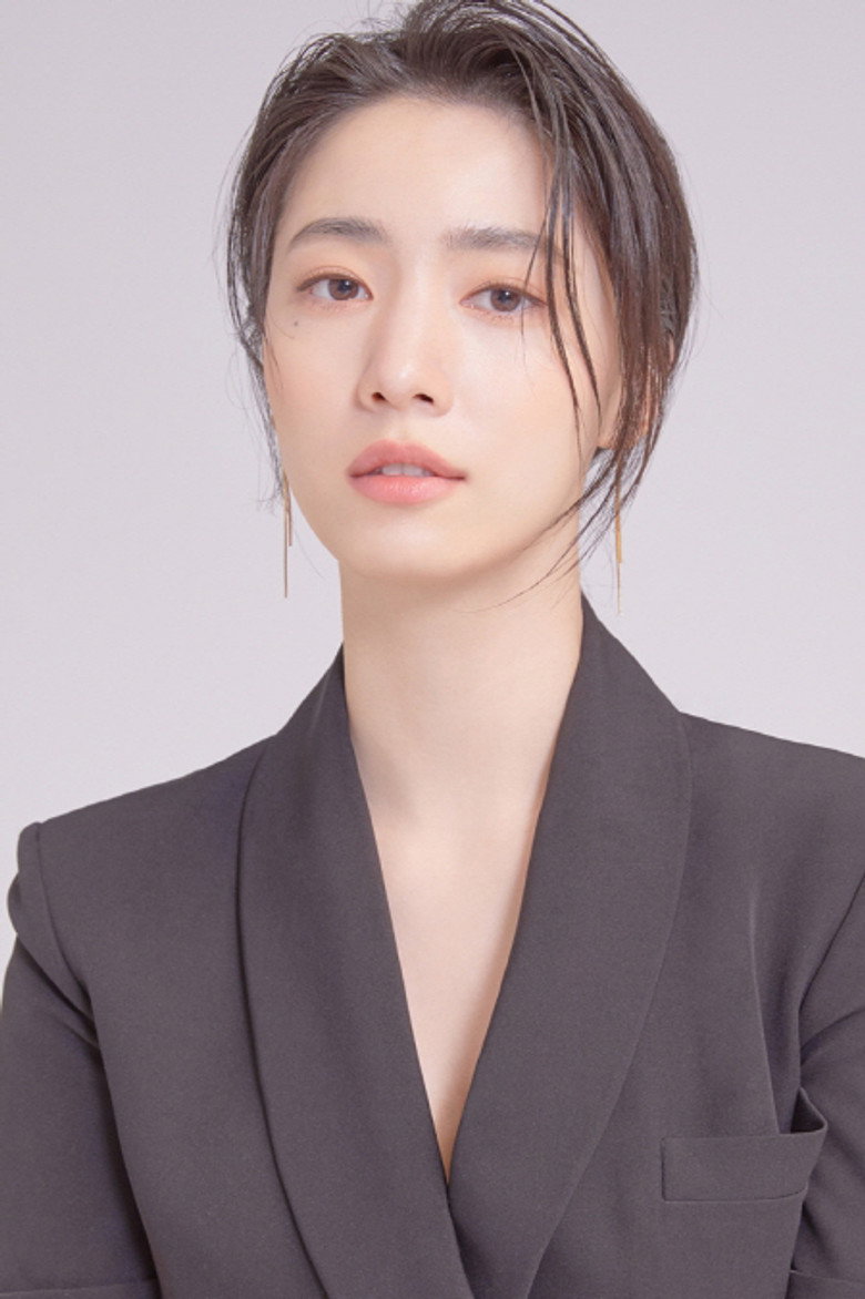 Jung Woo-yeon photo 2