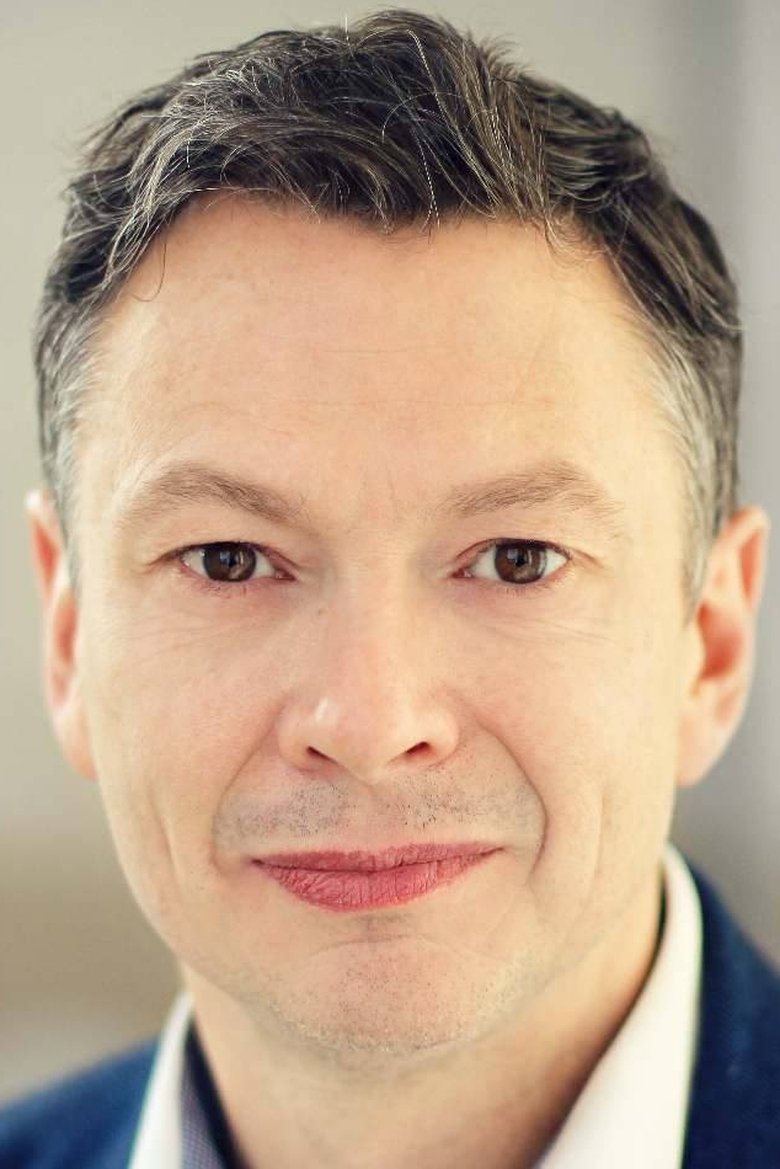 Mark Llewelyn-Evans portrait image