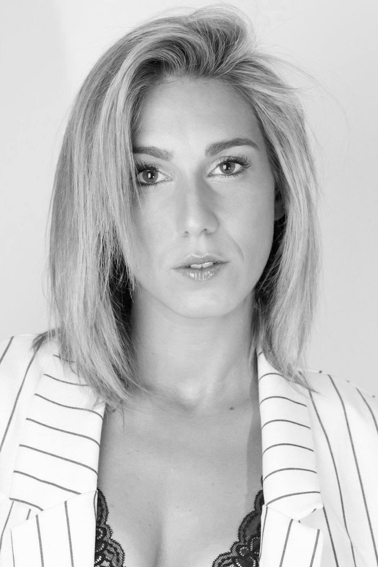 Sara Inês portrait
