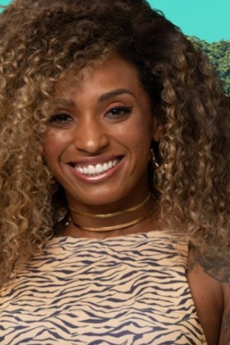 Nanah Damasceno portrait