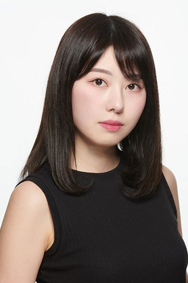 Emiri Tachibana portrait image